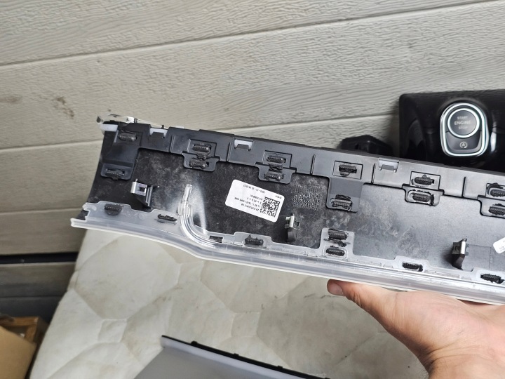 фото №9, Dekor молдинг защита консоли mercedes a w177 w118 решётка воздуховод led кабели