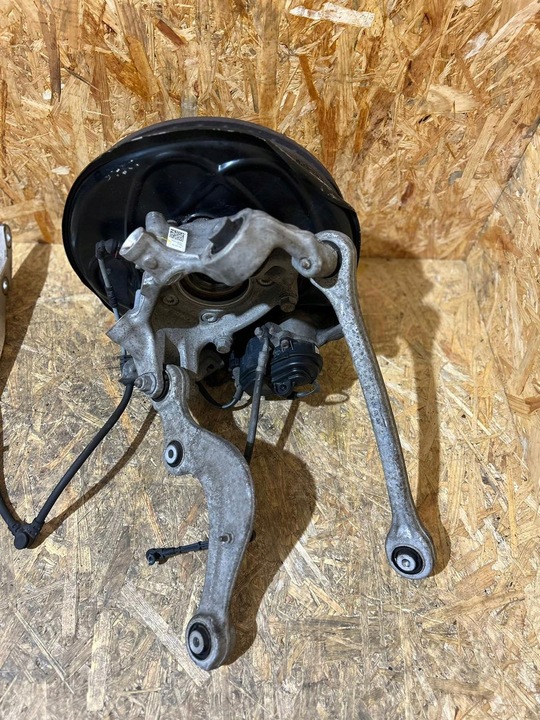 фото №5, Поворотный кулак диск суппорт правая зад audi q7 4m q8 3.0 tfsi