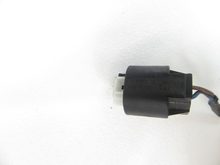 фото №5, Разъём штекер 2 контакты bmw e39 e46 e69 e61 e65 e70 e83 e90 e91 f10 f11 f30