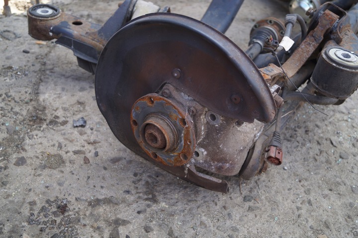 фото №5, Балка тележка подрамник ось зад audi a6 c6 allroad 3.0tdi