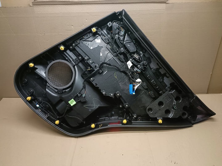 фото №2, Alfa romeo stelvio veloce обивка дверь зад левая