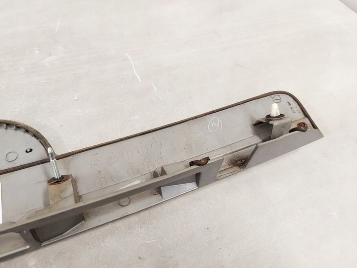 фото №8, Mazda cx-7 накладка крышки зад багажника задняя