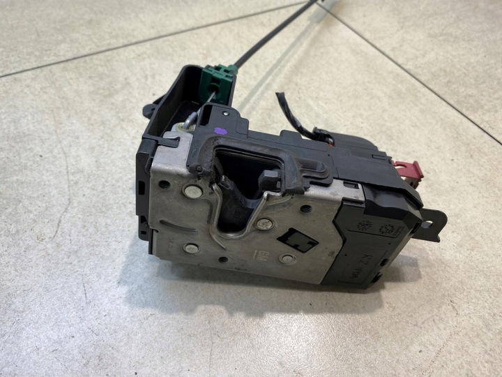 фото №7, Замок дверь правые перед astra h 4 pin 13100424