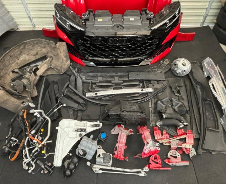 фото №14, Перед комплектний audi rsq8 рестайлінг performance laser q8 2025r ls3m chili red