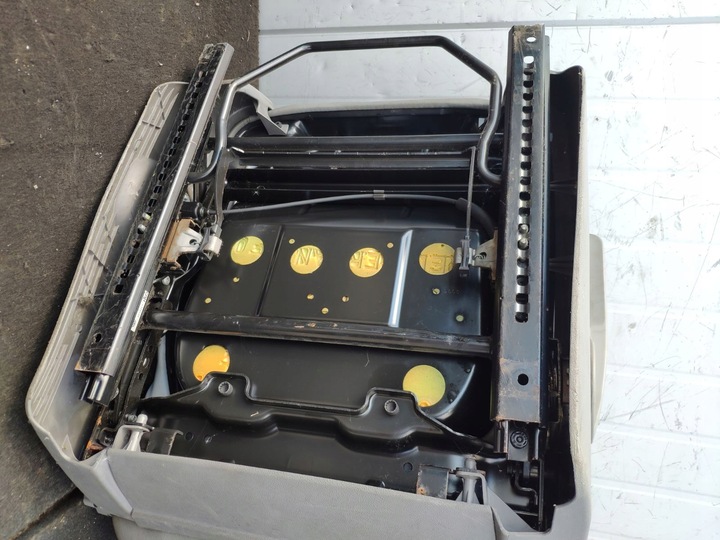 фото №13, Сидіння пасажира vw transporter t5 eu