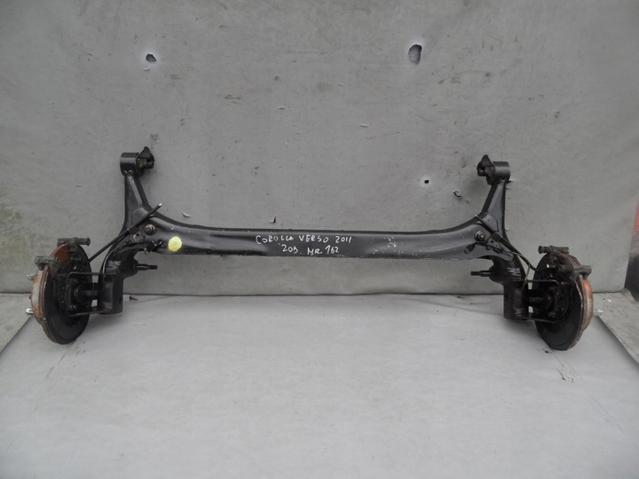 фото №1, Ось задняя балка подвешивание зад toyota corolla verso 2011 идеальное состояние