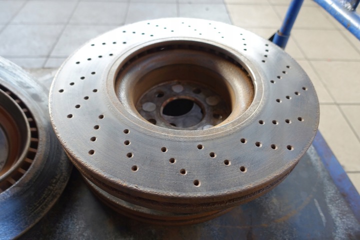 фото №13, Mercedes w220 w215 зажимы тормоза диски 360mm v12 biturb s65 amg s55 cl55