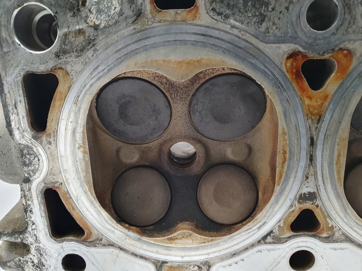 фото №13, Головка цилиндров jaguar x-type 2.5 v6 левая