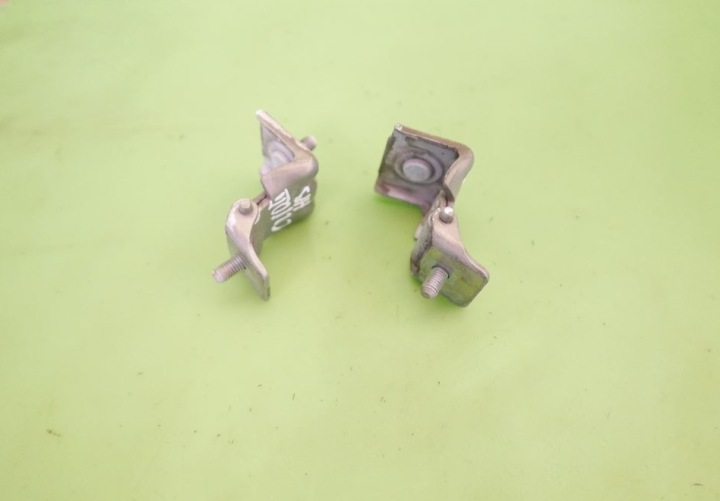 фото №5, Петлі кришки багажника зад renault clio ii phi 3d