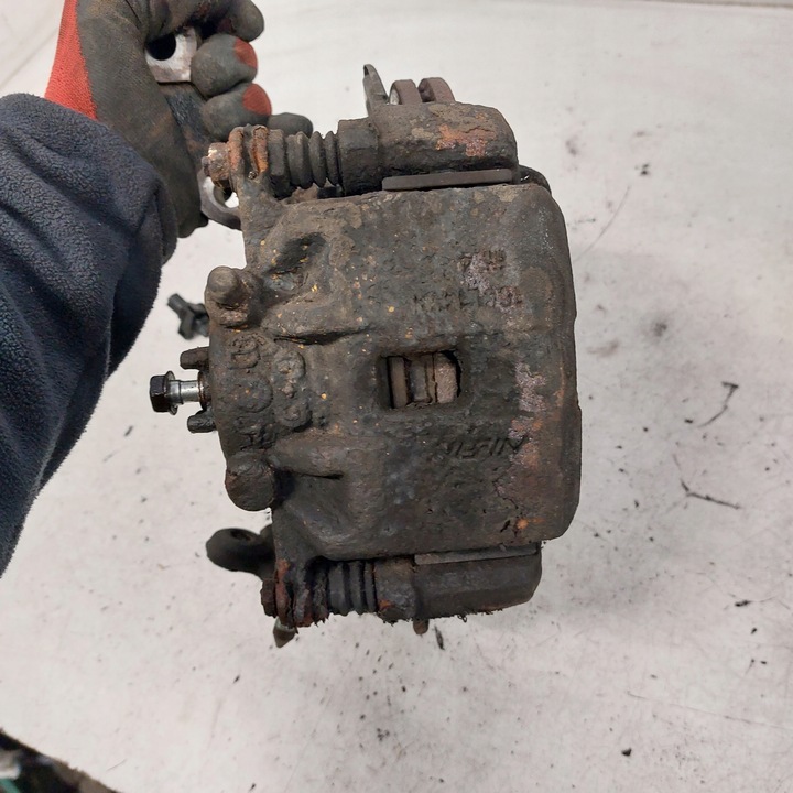 фото №7, Honda civic viii 8 1,3 sedan гібрид поворотна опора права передня супорт диск