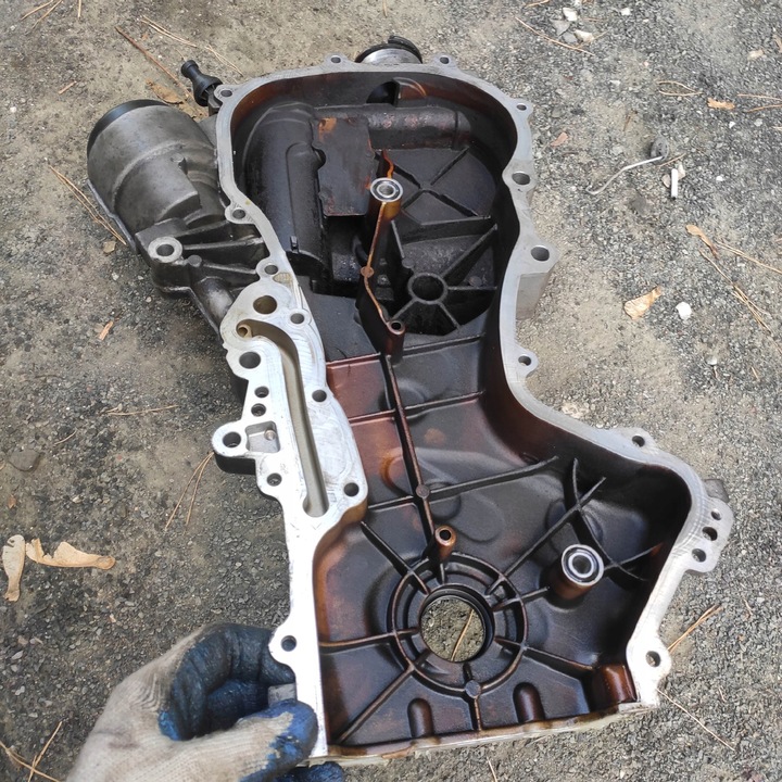 фото №2, Корпус распределительный вал защита 1.6b blf golf 5 octavia ii 03c109211g