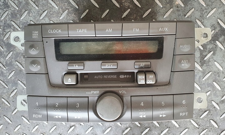 фото №1, Радио заводские mazda premacy cb01669c0