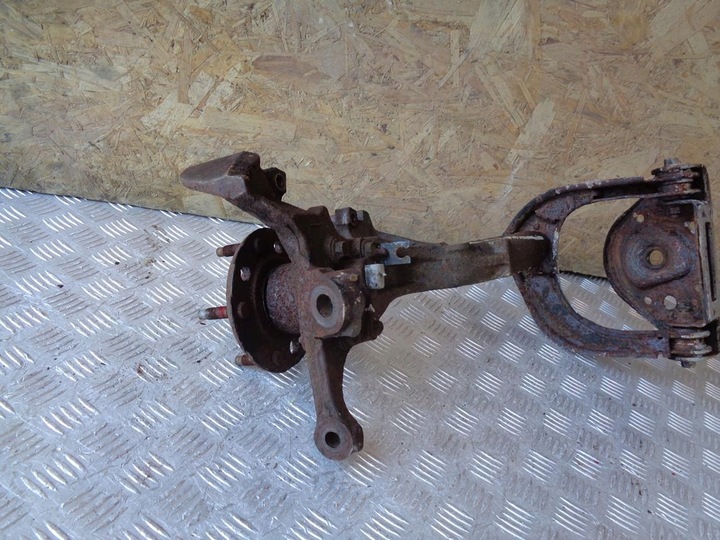 фото №6, Поворотный кулак ступица рычаг левый перед camaro iv 92-