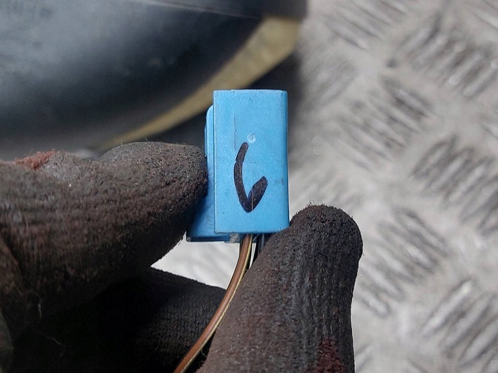 фото №11, Дзеркало ліві + праві електричні volvo v50 i 8 pin 6 pin 426-26 eu