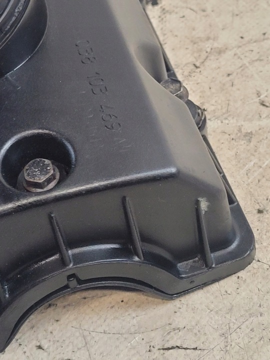 фото №8, Кришка клапанів oem номер 038103469aj volkswagen bora 1.9tdi 01r.