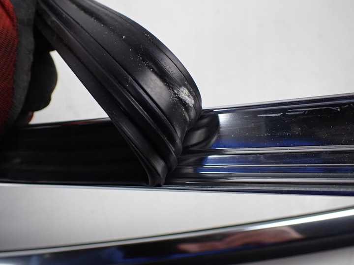 фото №9, Планка крыша хром audi a5 8t sportback eu правая 8t8853704 8t8853703