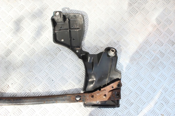 фото №5, Toyota prius iii 09-15 5d розпірка балка кронштейн