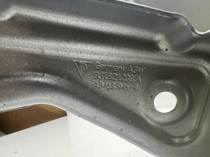 фото №8, Крило лівий переднє перед porsche taycan 9j1 гарний