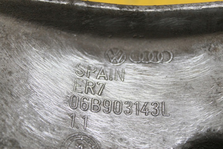 фото №8, Лапи генератора audi a4 b6 2.0b 06b903143l