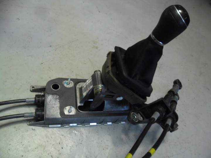 фото №4, Выборщик механизм изменения коробки передач vw jeeta beetle 1k0711049cq