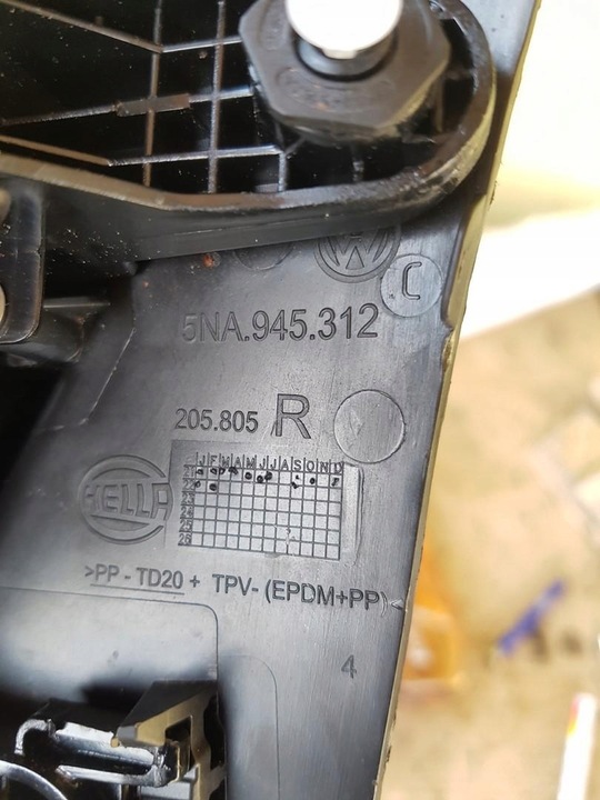 фото №7, Лампа правый зад vw tiguan ii 5na945312