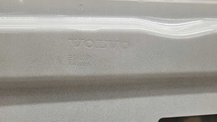 фото №11, Volvo xc40 2017+ дверь перед передние правые планка