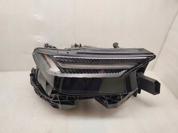 фото №1, Audi q4 sq4 e-tron matrix led лампа праві перед 89a941036d
