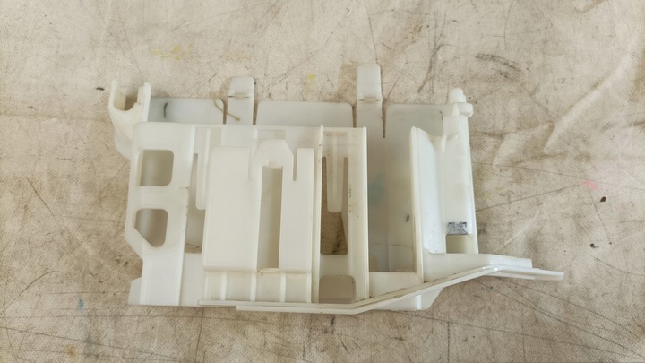 фото №8, Bmw x1 f48 15- кріплення комп'ютера ковзун usa