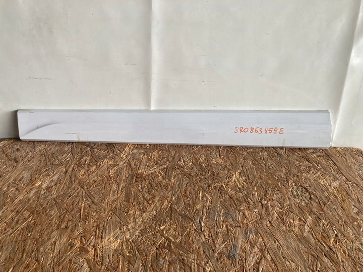 фото №1, Audi q5 планка дверь левый перед 8r0853959e