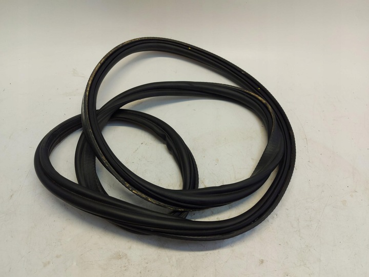 фото №1, Bmw f40 m135 прокладка багажника