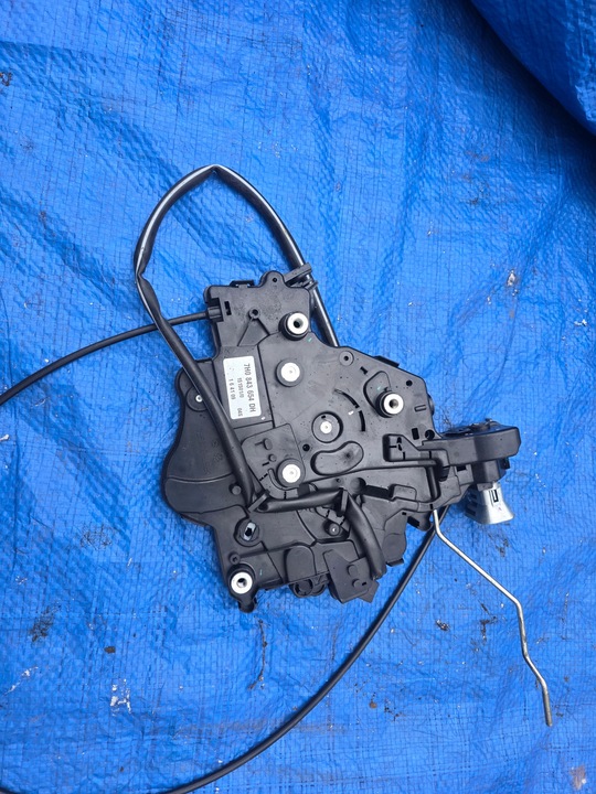 фото №1, Vw t5 замок дверь сдвижных правых правый 7h0843654dh