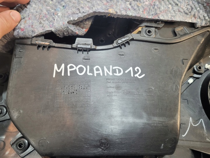 фото №11, Megane iv gt оббивка двері праві перед led