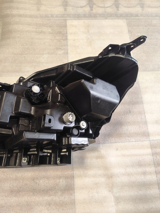 фото №11, Фара правые suzuki s-cross 2021- номер org w6429