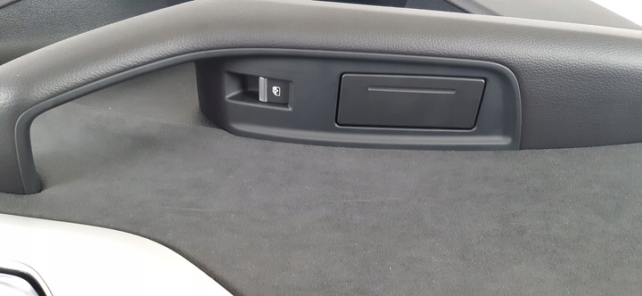 фото №7, Audi q8 боковина двері лівий зад 4m8.867.317