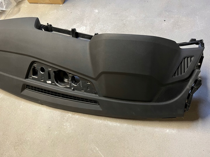 фото №6, Консоль audi q5 80a панель капот soul чорна панель роздавальна оригінал