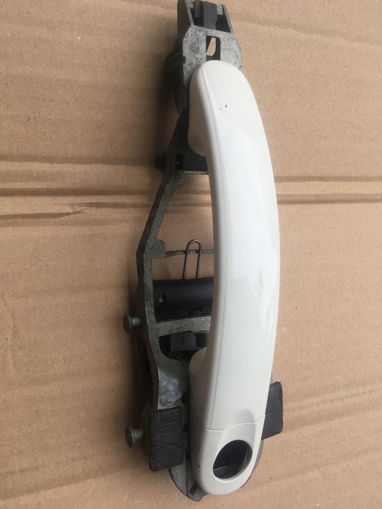 фото №1, Ручка дверь левый перед vw golf vi универсал