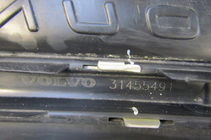 фото №10, Спойлер накладка дифузор бампер зад volvo v60 cross country 14-