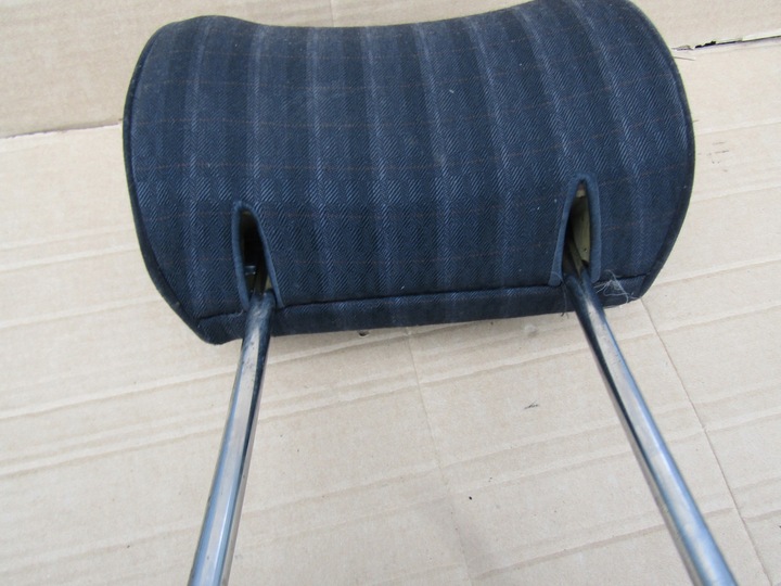 фото №7, 14 mercedes w124 89-93 чёрный левый правый подголовник сиденья перед передней