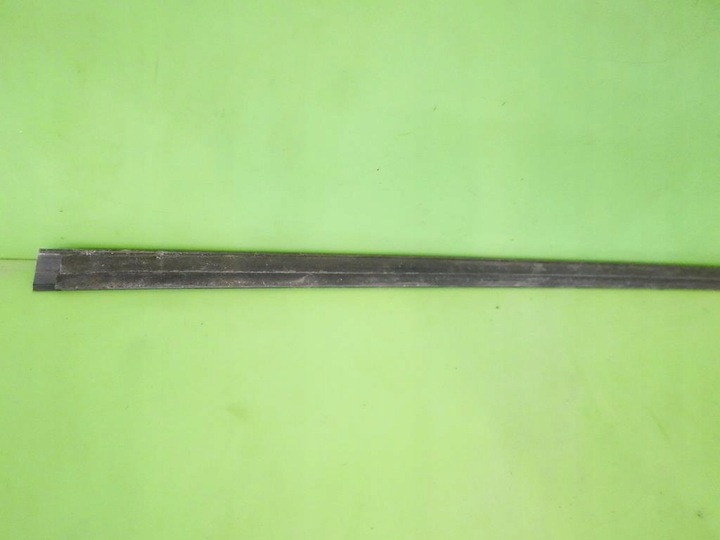 фото №9, Планка накладка права перед honda civic viii ufo 3d hb