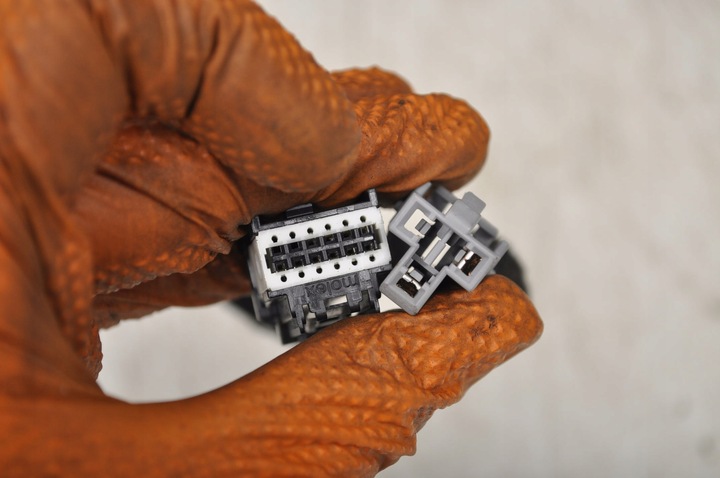 фото №14, Ford focus mk3 рестайлінг тунель середній підлокітник