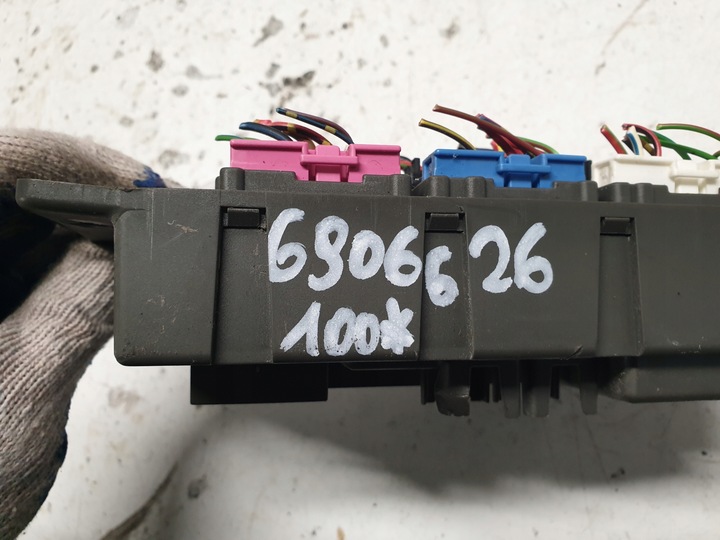 фото №6, Коробка предохранителей mini cooper r50 6906626