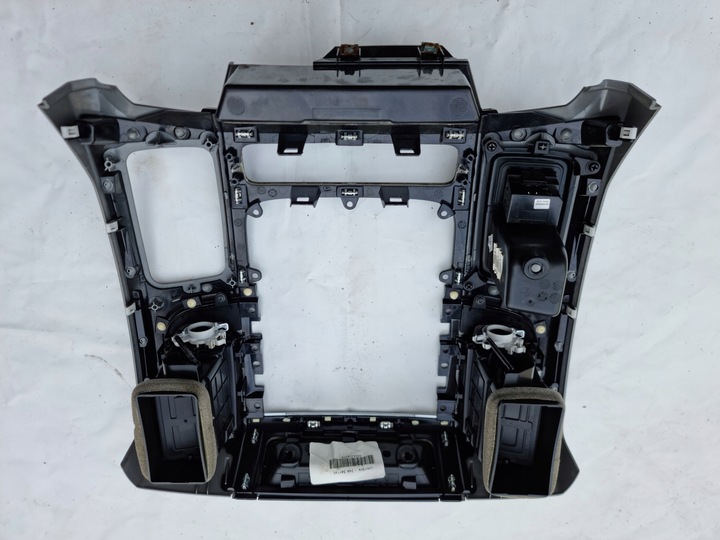 фото №11, Dodge ram 1500 longhorn limited рестайлинг 3.0 дизель рамка консоли средняя 15r