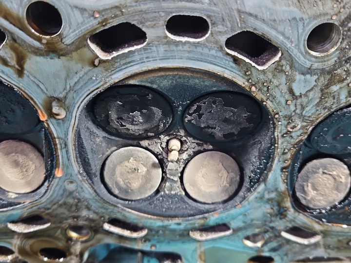 фото №16, Головка вали toyota avensis ii t25 e1z-t72 1.8 vvti