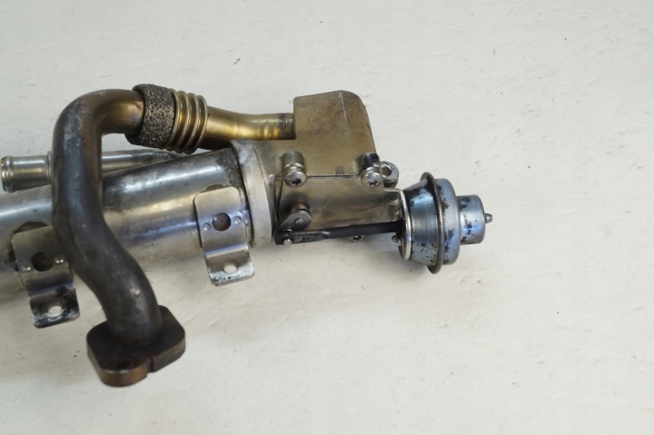фото №10, Audi a4 b7 2.0 tdi радиатор выхлопных газов egr 03g131512al