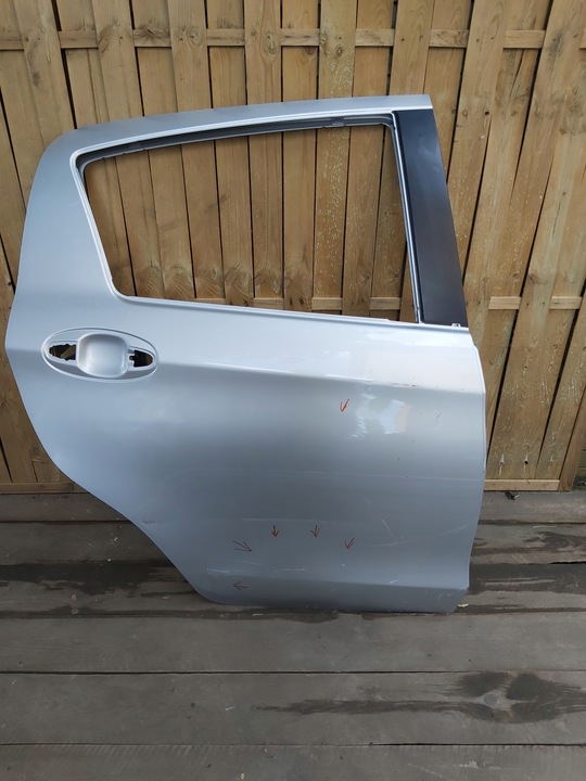 фото №1, Двері правий зад задні toyota yaris iii 3 оригінал
