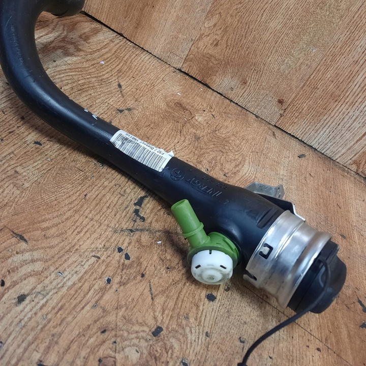 фото №8, Bmw f32 n47 дизель заливная горловина топлива труба 7244039