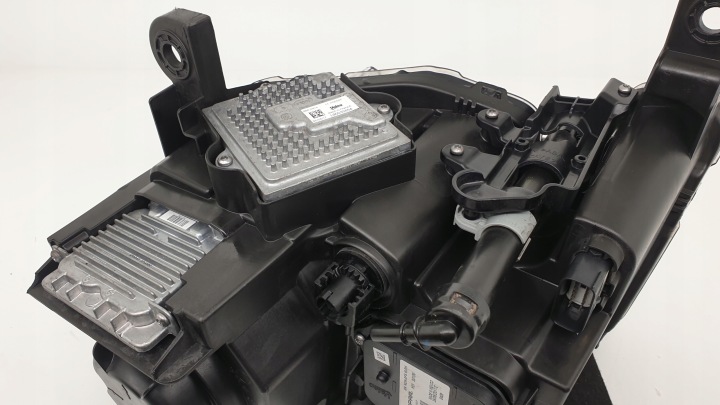 фото №6, Jeep grand cherokee srt фара права bi ксенон led eu 68266650ag
