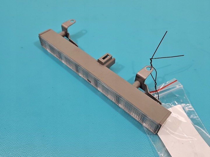 фото №2, Третє світло сплав сплаву toyota corolla e16 e18 13-