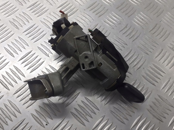 фото №1, Замок зажигания з ключом toyota corolla e12 45020-024