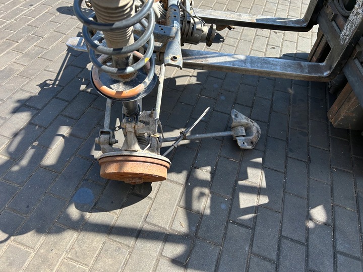 фото №7, Підвішування зад підрамник задні міст диференціал dacia duster i 10- 383002a01a